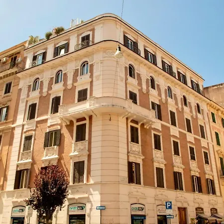 Alberto Vatican House