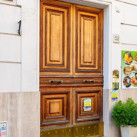 Alberto Vatican House * Rome